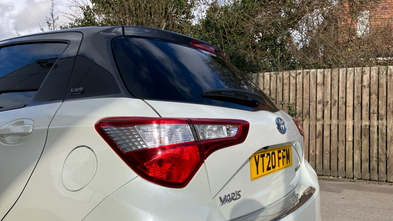 Toyota Yaris 1.5 Hybrid Y20 5dr CVT [Bi-tone] Hybrid Hatchback